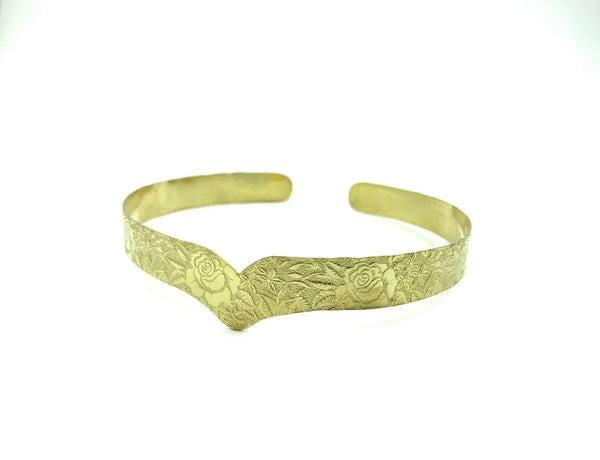 Side view of floral choker collar on a white background