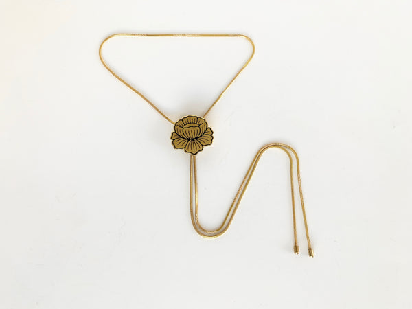 FLEUR DORÉE Bolo Tie