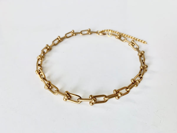 Chunky chain choker