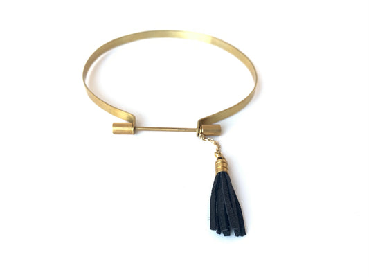 PLAYFUL Tassel Collar