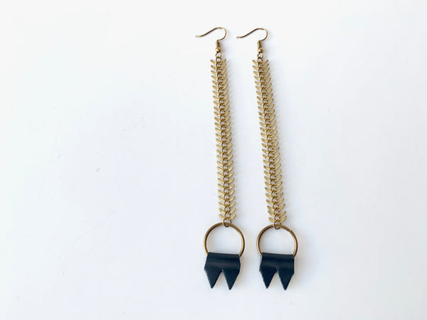 TEMPT Drop Earrings