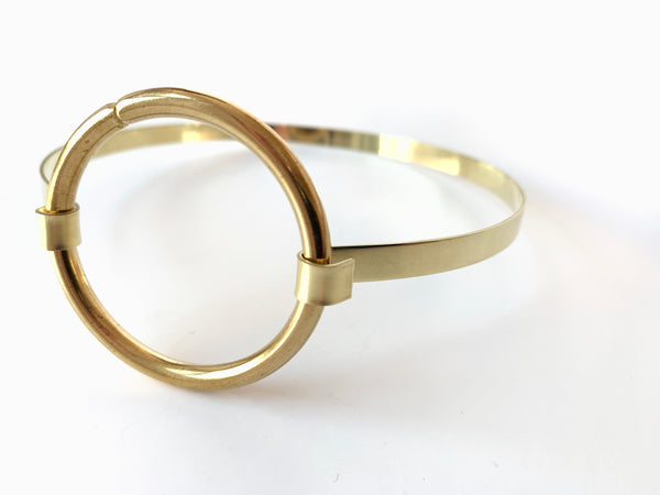 Gold day collar