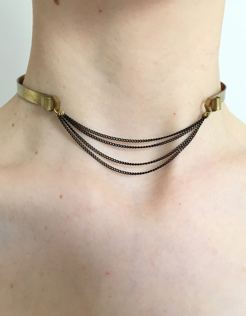 VIXEN Hanging Chain Collar