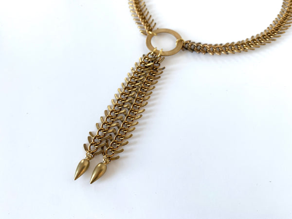 Spike tassels of o ring fishbone choker