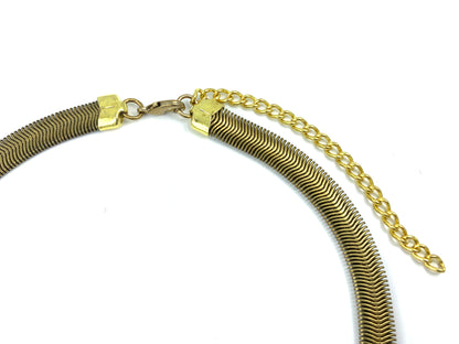 LUSH Thick Chain Choker
