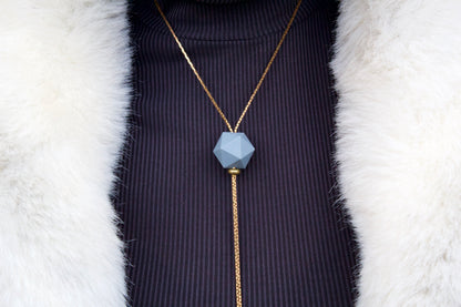 geometric-grey-bead-pendant
